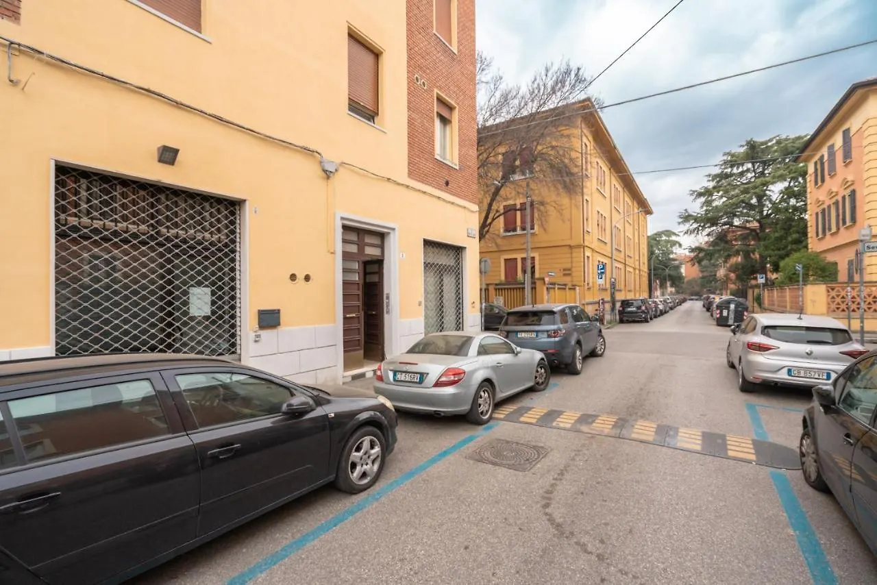Bologna Accommodation Fiera 3- Self Checkin - H24 Apartment